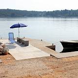 Appartamenti e camere Luka 8166, Luka - La spiaggia più vicina