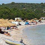 Ferienwohnungen und Zimmer Uvala Soline 2819, Uvala Soline (Dugi otok) - Nächster Strand