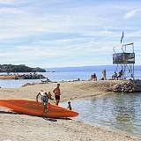 Appartamenti Žrnovnica 9602, Žrnovnica - La spiaggia più vicina