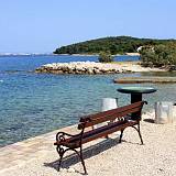 Apartmaji Ugljan 8237, Ugljan - Najbližja plaža