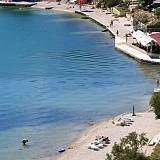 Appartamenti Poljica 9077, Poljica (Marina) - La spiaggia più vicina