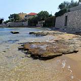 Ferienwohnungen Kraj 2750, Kraj (Pašman) - Nächster Strand