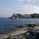 Počitniška hiša Dol 18323, Dol (Brač) - Najbližja plaža