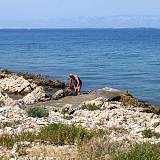 Appartamenti Ugljan 8253, Ugljan - La spiaggia più vicina