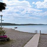 Apartmanok és szobák Pirovac 20374, Pirovac - Legközelebbi strand
