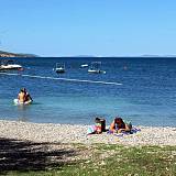 Ferienwohnungen Mirca 3002, Mirca (Brač) - Nächster Strand