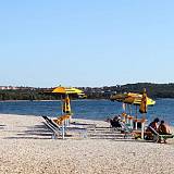 Sobe Valbandon 7487, Valbandon - Najbližja plaža