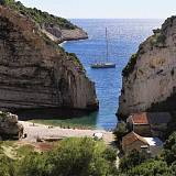 Appartamenti Milna 8622, Milna (Vis) - La spiaggia più vicina