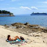 Ferienwohnungen und Zimmer Split 18114, Split - Nächster Strand