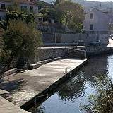 Apartamentos Splitska 3843, Splitska - Playa más cercana
