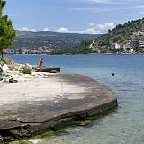 Apartments Rogoznica 15299, Rogoznica - Nearest beach
